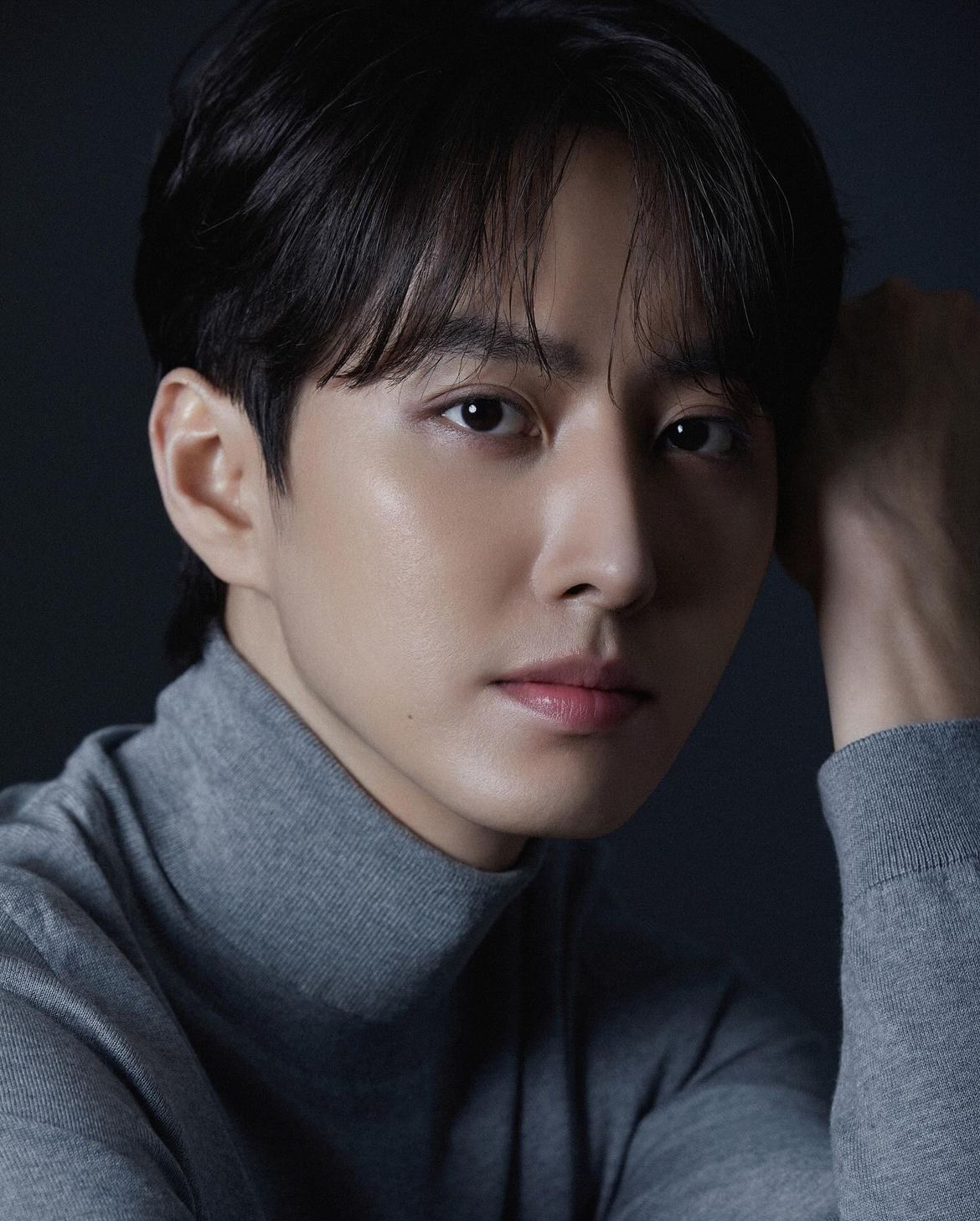 Lee Si-jin: An Aspiring Actor Ready to Make His Mark
